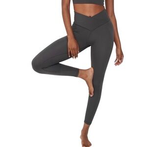 Aerie offline real me cross over waist Gray High-Waisted Leggings size M